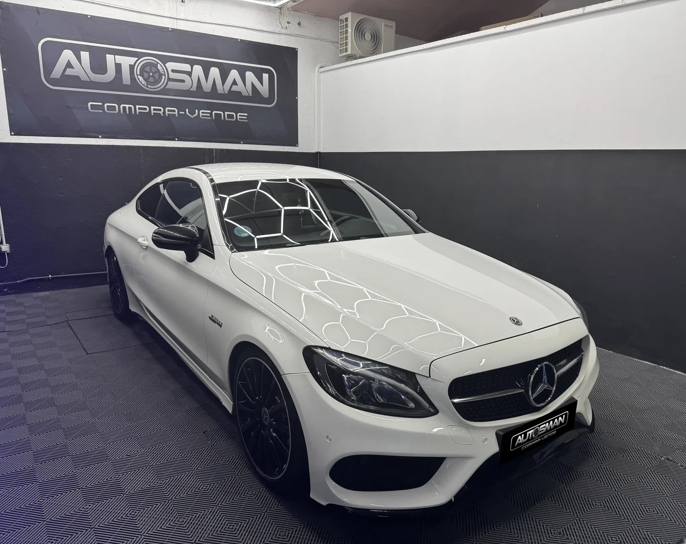 MERCEDES-BENZ Clase C C 220d Coupé 2017 Diésel Blanco - Motor